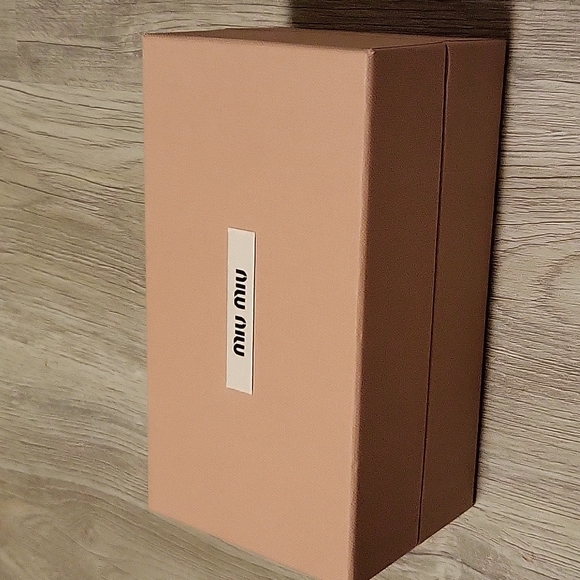 Miu miu sunglasses box - Picture 2 of 3